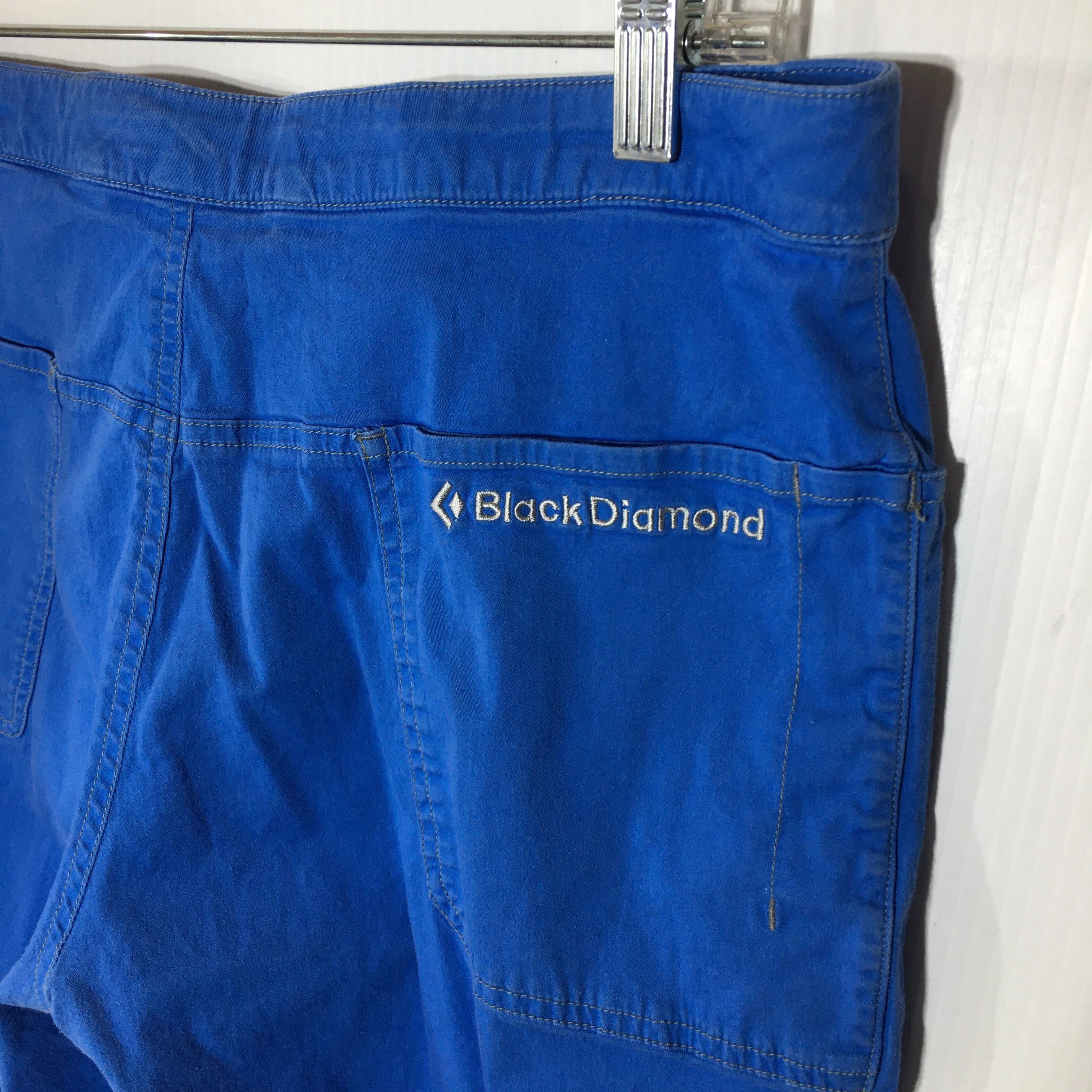 Black Diamond Mens Hiking Shorts - Size 32 - Pre-owned - TPL4GV