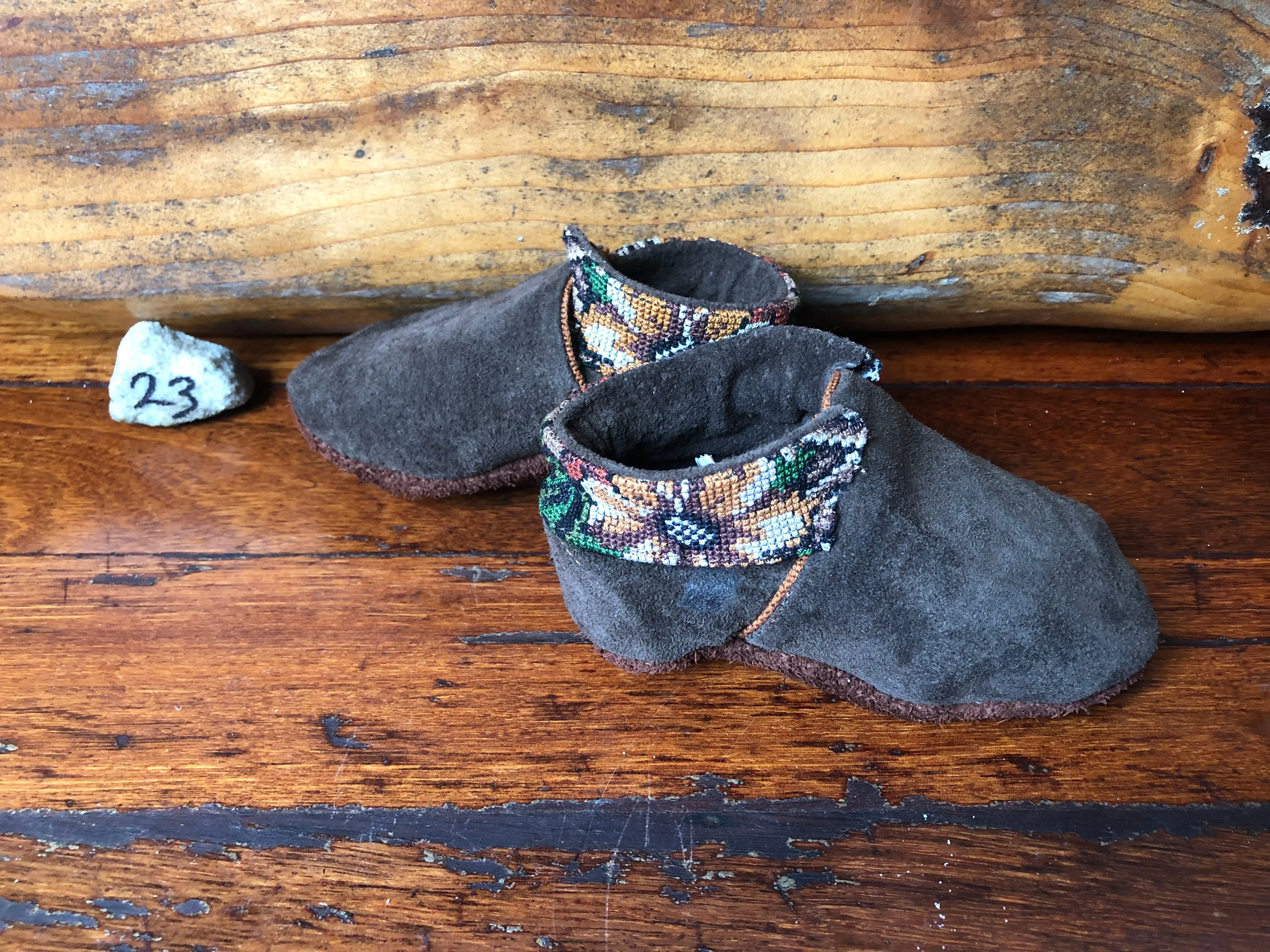 Size 23 Baby Elf Slippers - Grey with Natural Flowers